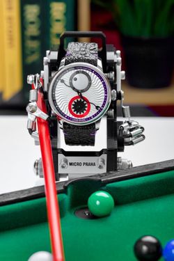 Stojánek Robot na hodinky